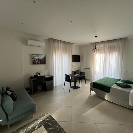 Maqueda Suites Палермо Экстерьер фото