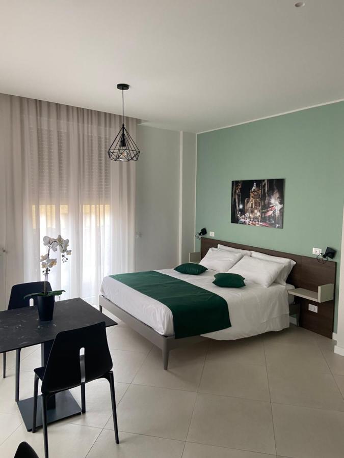 Maqueda Suites Палермо Экстерьер фото